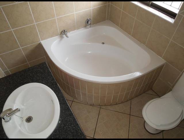 3 BEDROOM TOWNHOUSE FOR SALE IN EASTLEIGH
